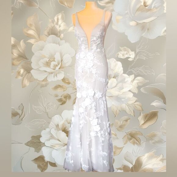 Stunning High Low Tulle With Flower Applique Overlay Gray Mermaid Fit Wedding Dr - Picture 1 of 15